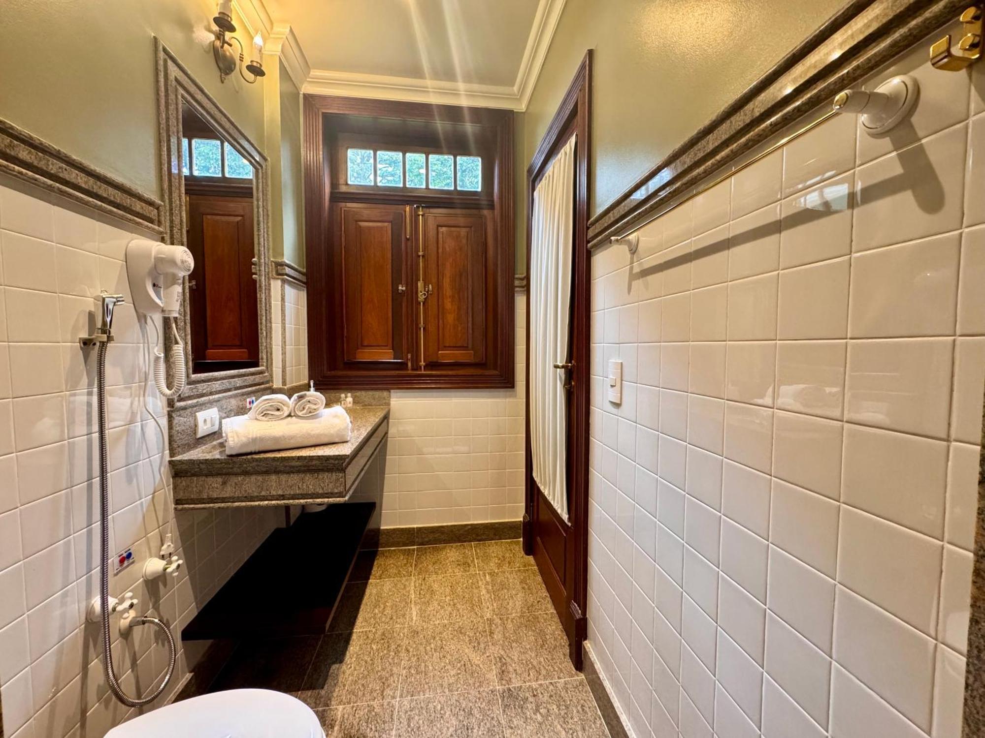 Aroso Paco Hotel بيدرا أزول المظهر الخارجي الصورة Bathroom